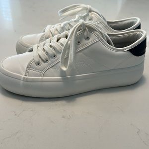 Size 38 (7.5) Zara platform white sneakers